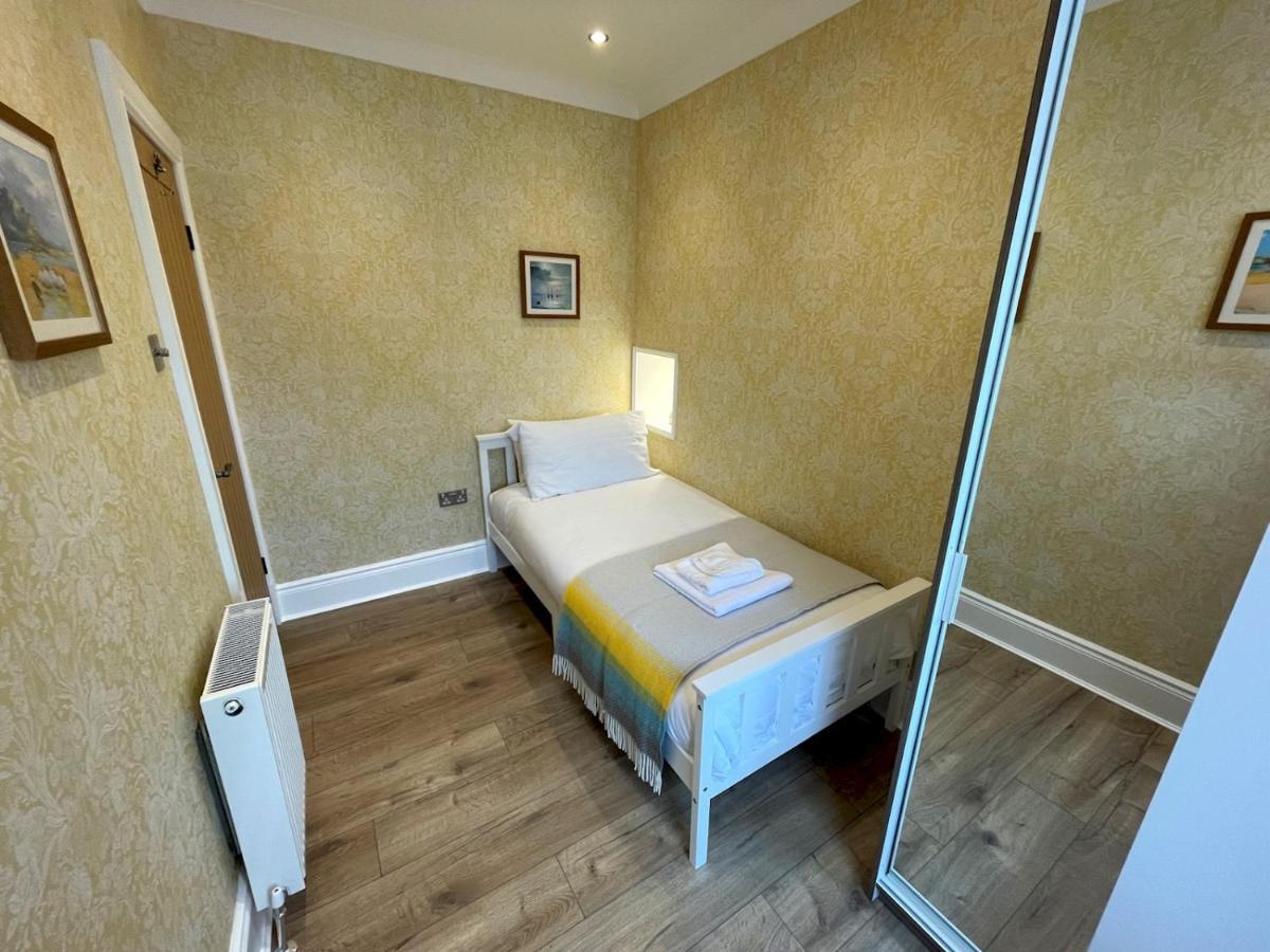 Pass The Keys Beautifully Presented 3Br Luxury Apartment Kirkcudbright Extérieur photo