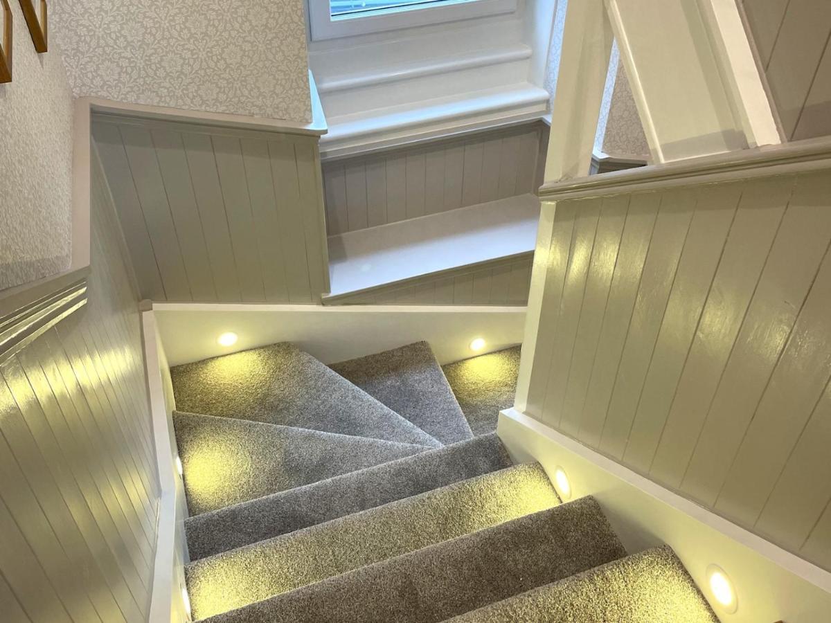 Pass The Keys Beautifully Presented 3Br Luxury Apartment Kirkcudbright Extérieur photo